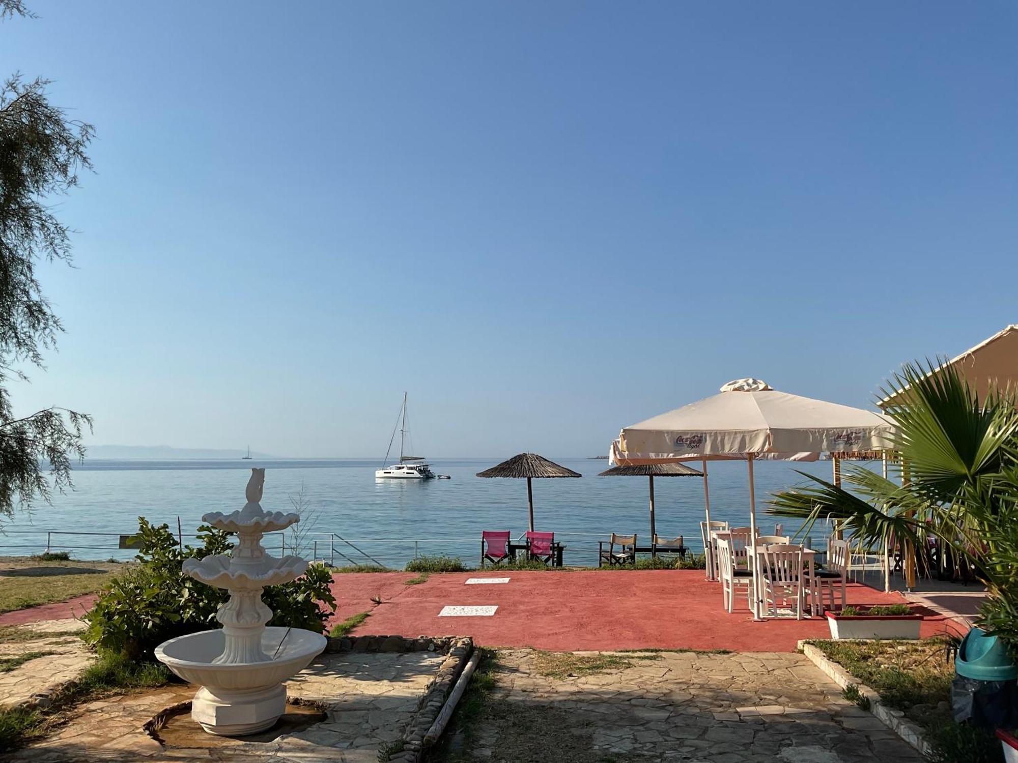 Kefalonia Beach Hotel & Bungalows Lixouri Buitenkant foto